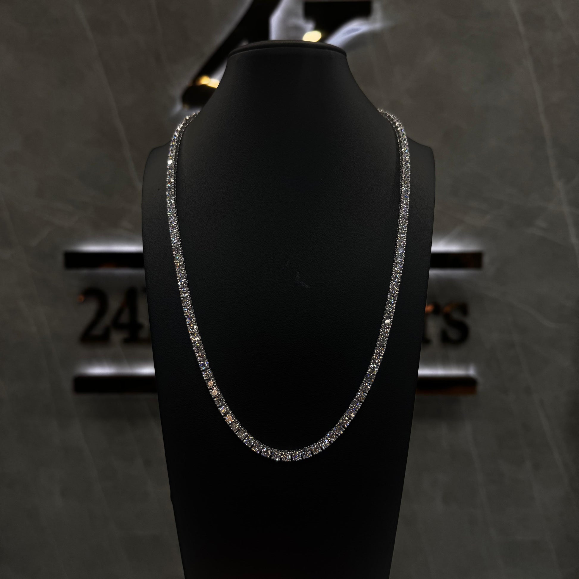 "30 Pointer Diamond Tennis Chain in 14K Gold"