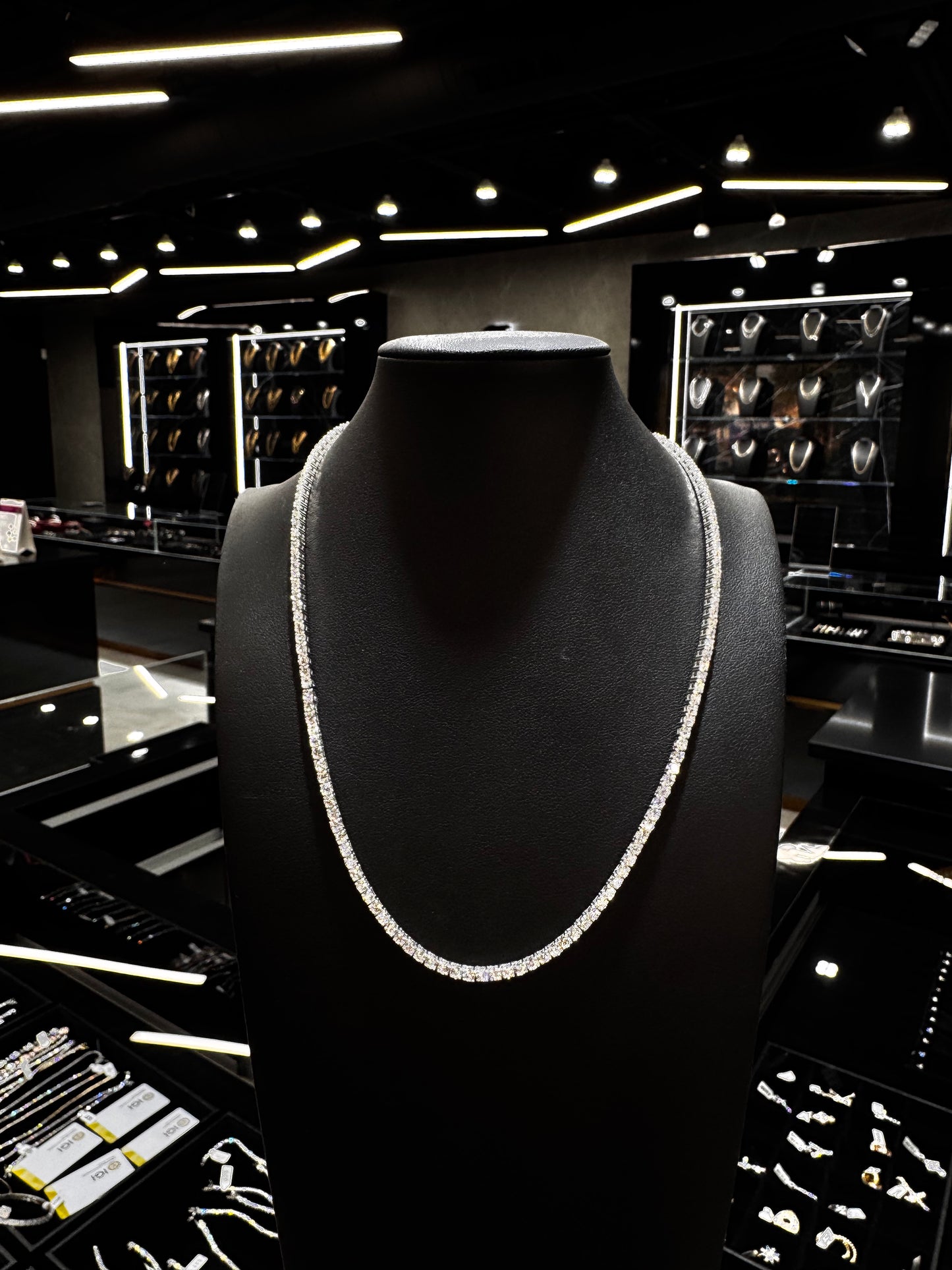 .925 silver 7 pointer lab diamond tennis chain with brilliant shine displayed against a clean background