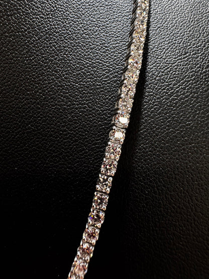 Close-up view of .925 silver 7 pointer lab diamond tennis chain highlighting the sparkle and detailed craftsmanship